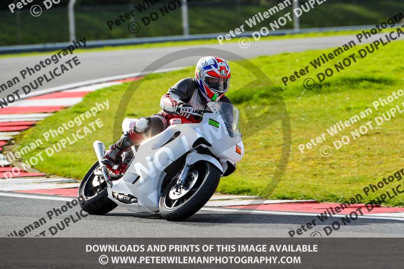 donington no limits trackday;donington park photographs;donington trackday photographs;no limits trackdays;peter wileman photography;trackday digital images;trackday photos